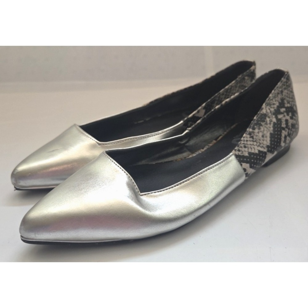 Circus‎ by Sam Edelman Ballet Flat Shoes Womens Size 7.5 M Silver Snake Print